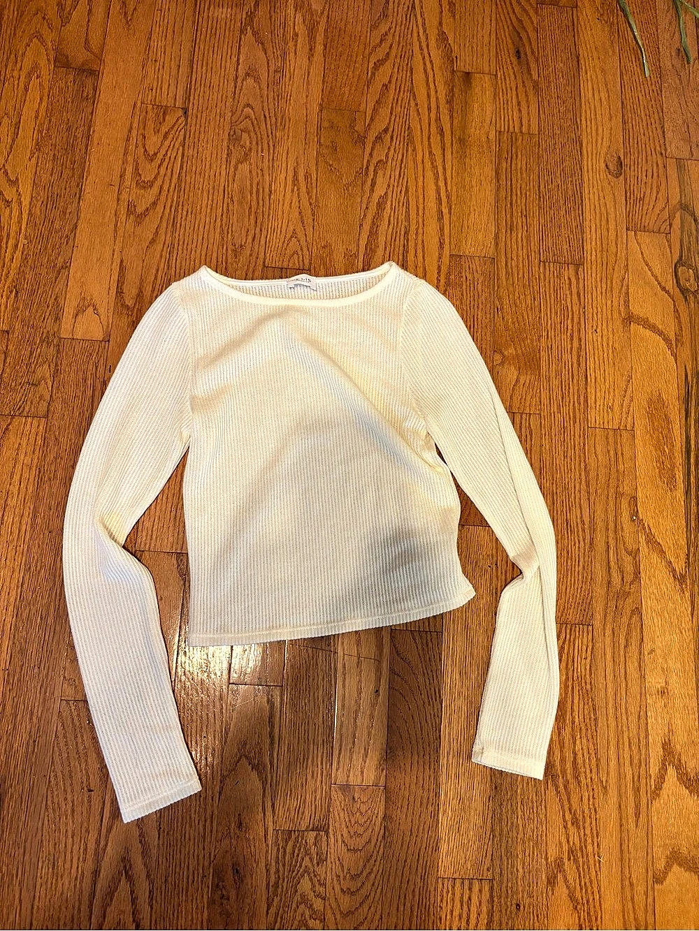 LE LIS Ribbed Long Sleeve Top in White Like New